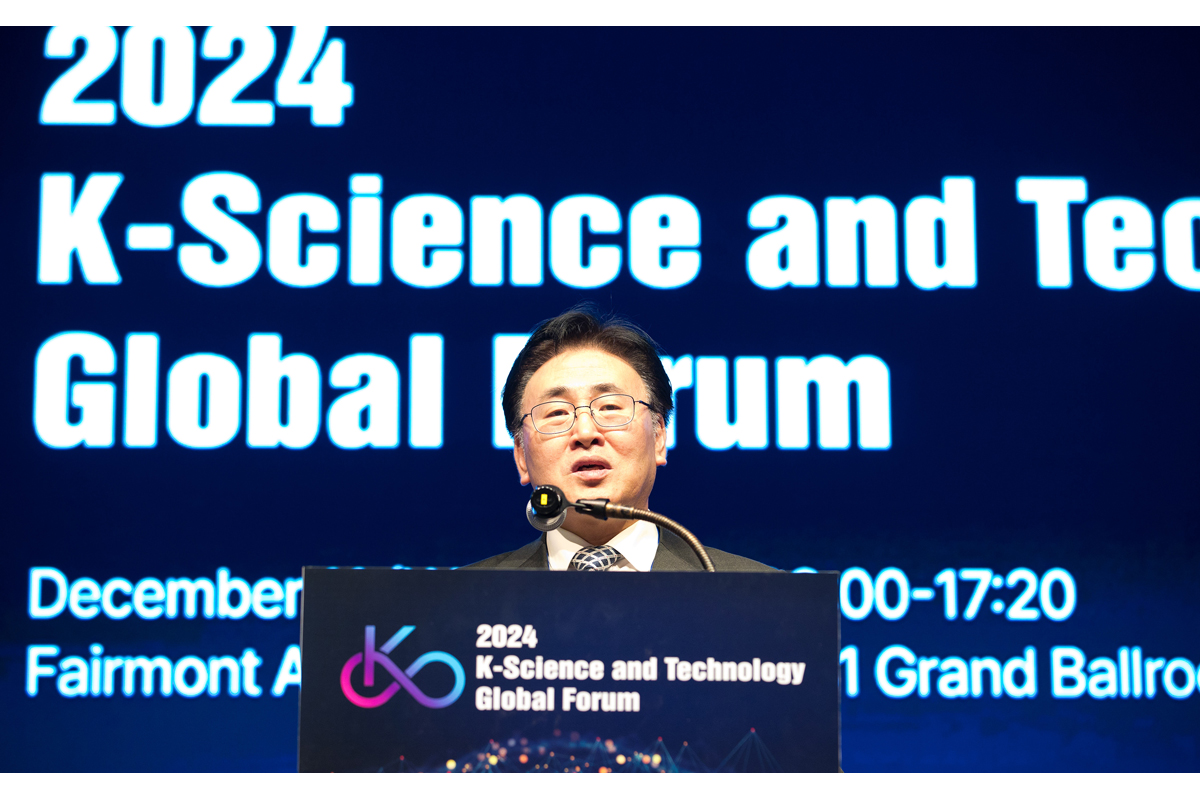 Minister at the 2024 K-Science and Technology Global Forum 이미지